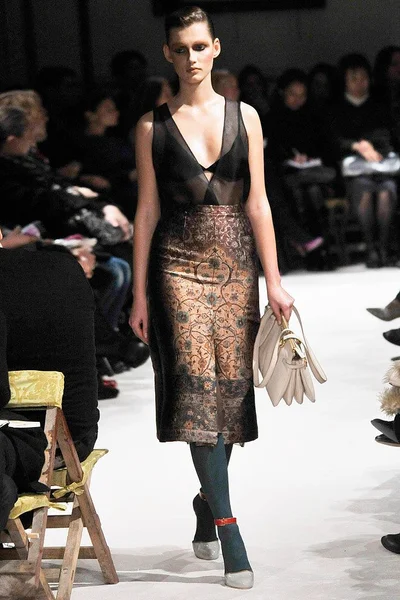 Look 30